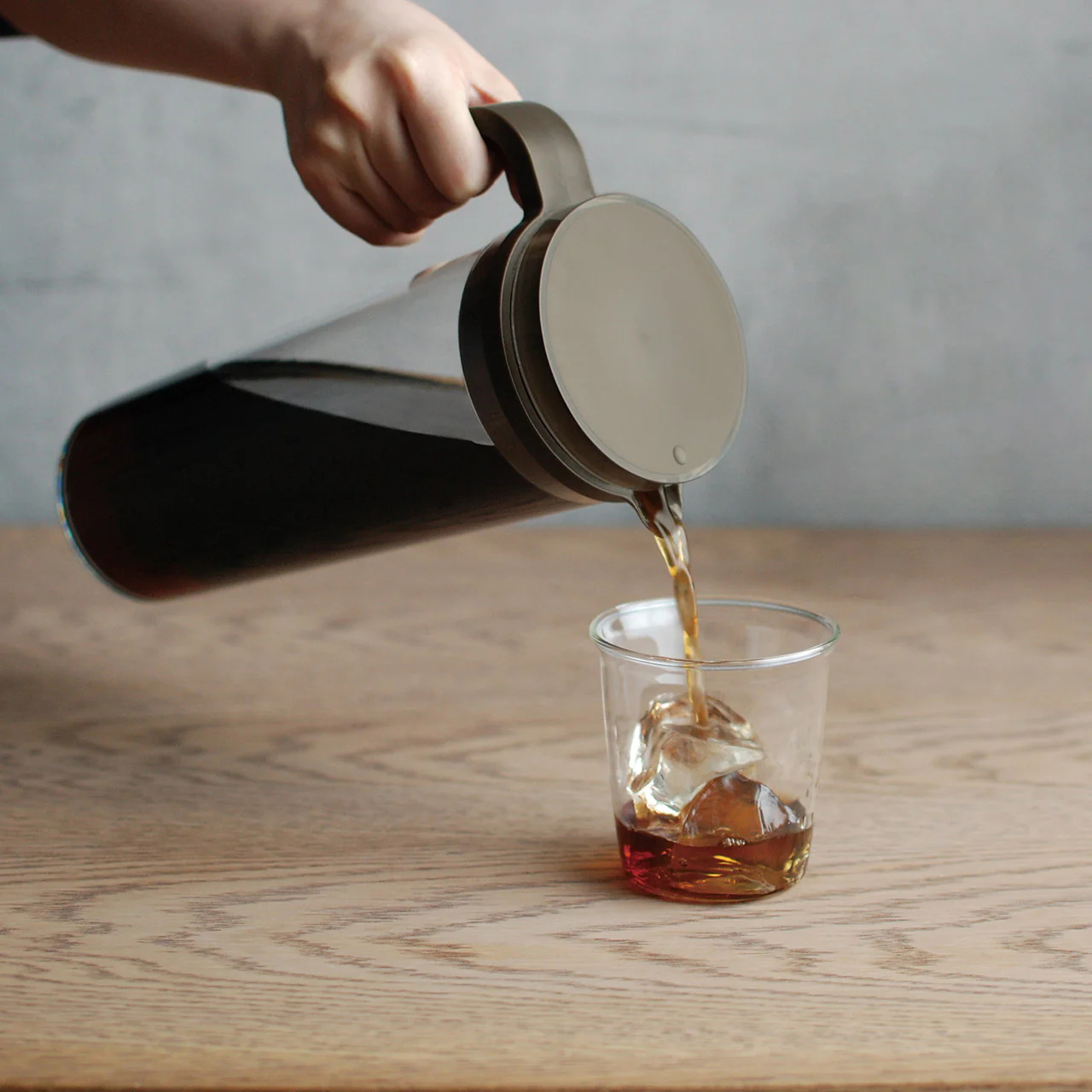 Plug Iced Coffee Jug - Image 2
