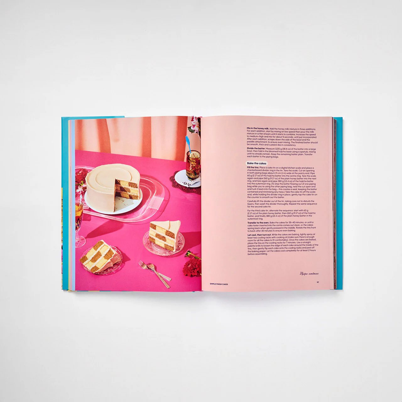 Mali Bakes: Make and Decorate the Retro Cakes of Your Dreams - Image 3