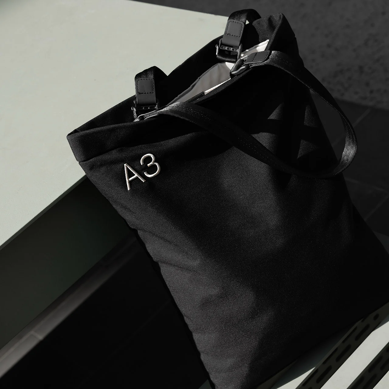 Daily Tote A3 - Image 4