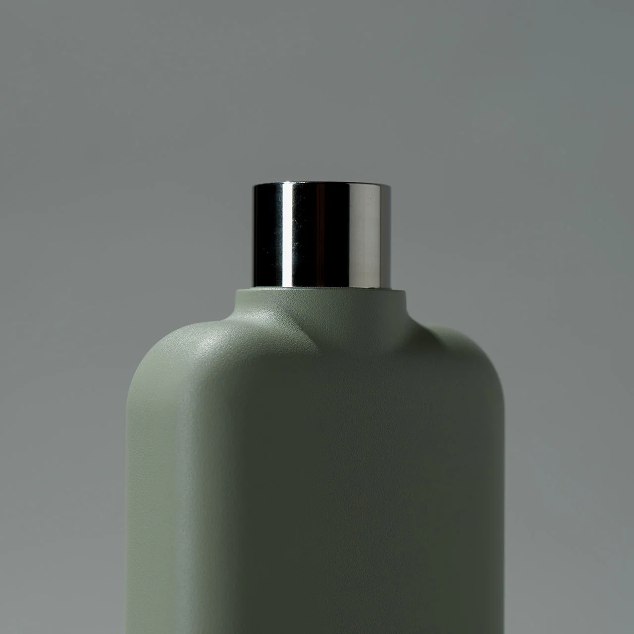 Slim Pistachio Stainless Steel Drink Bottle - Image 3