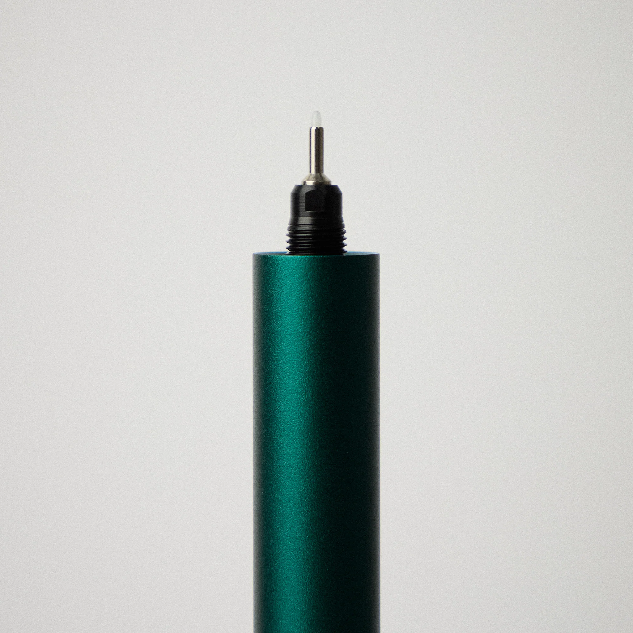 Lumos Pro Refillable Multi-Tip Pen - Image 3